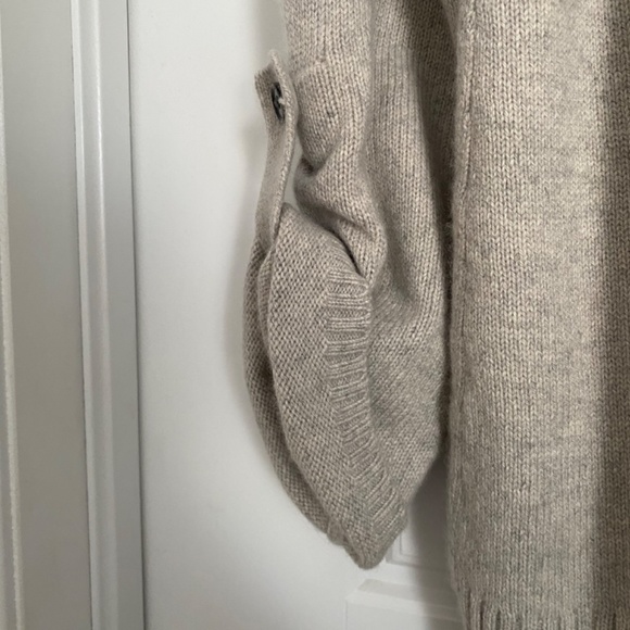 Banana Republic Banana 100% Cashmere Crew Sweater Women’s Size Small - Picture 6 of 9